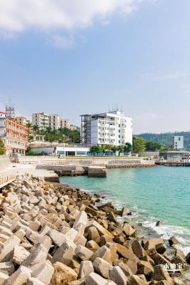 机车港湾海边