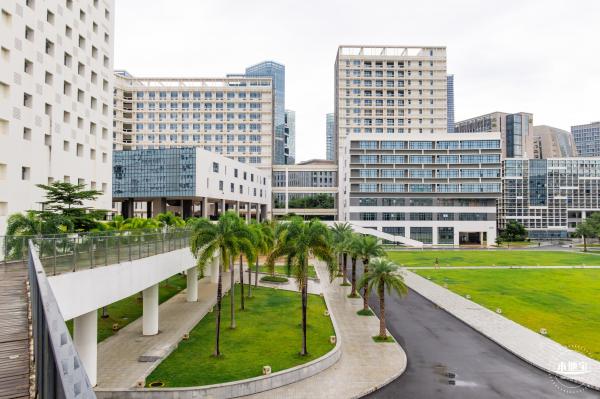 深圳大学