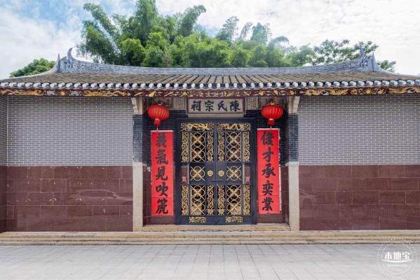 俄地吓艺术村