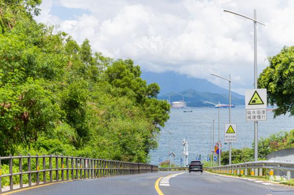环大鹏湾海岸栈道