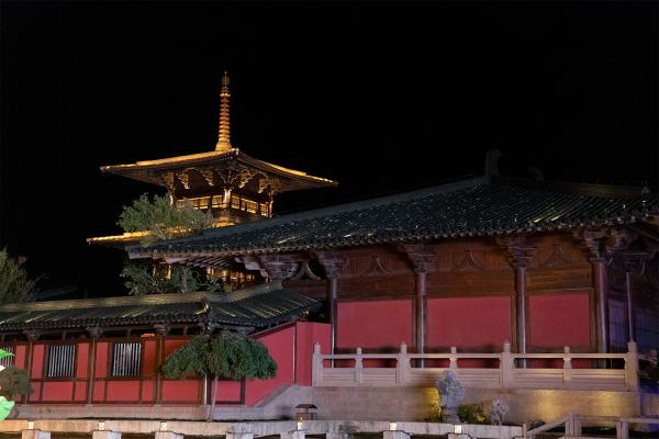 广富林灯会