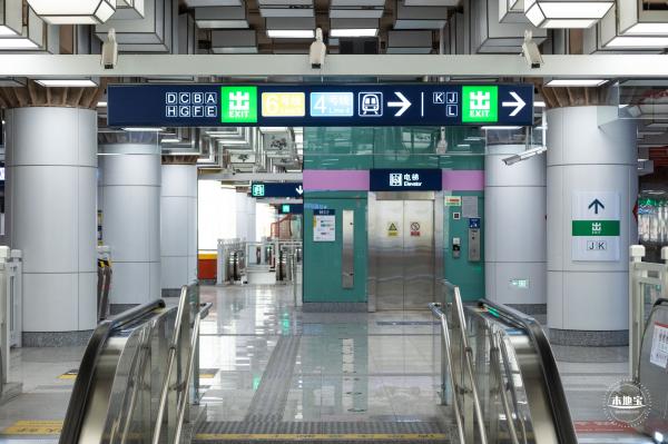 地铁19线平安里站